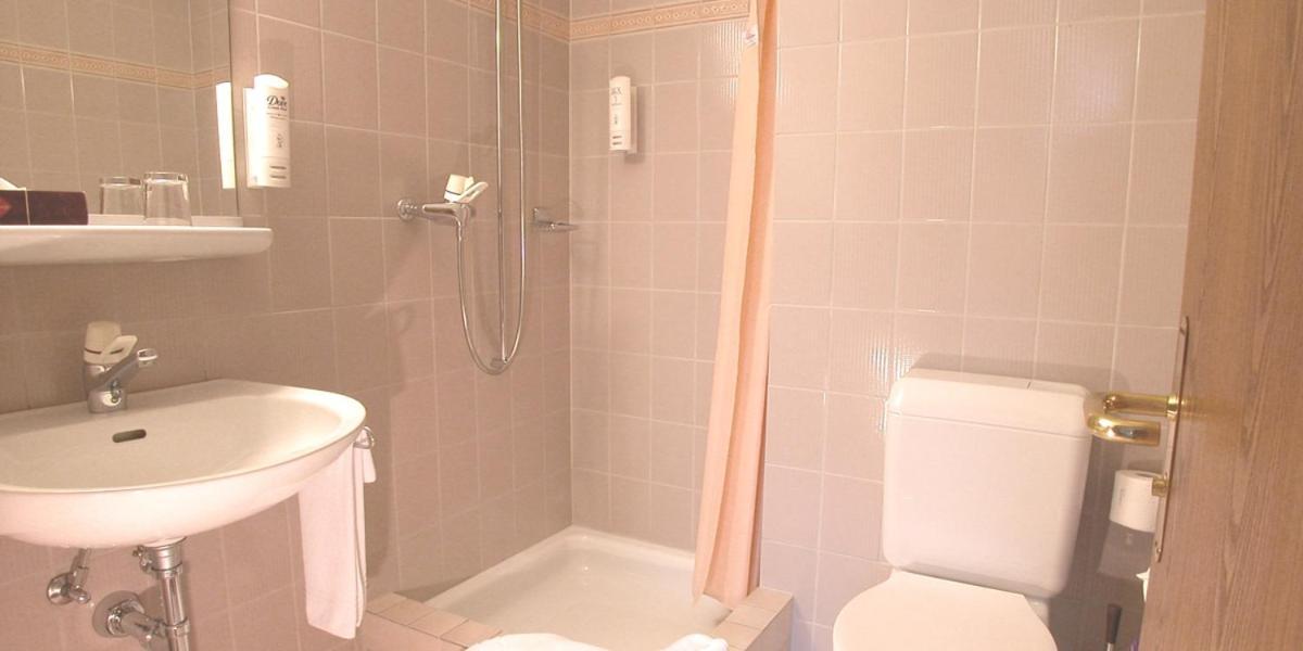 Hotel Post Glarnerhof Glarus Luaran gambar