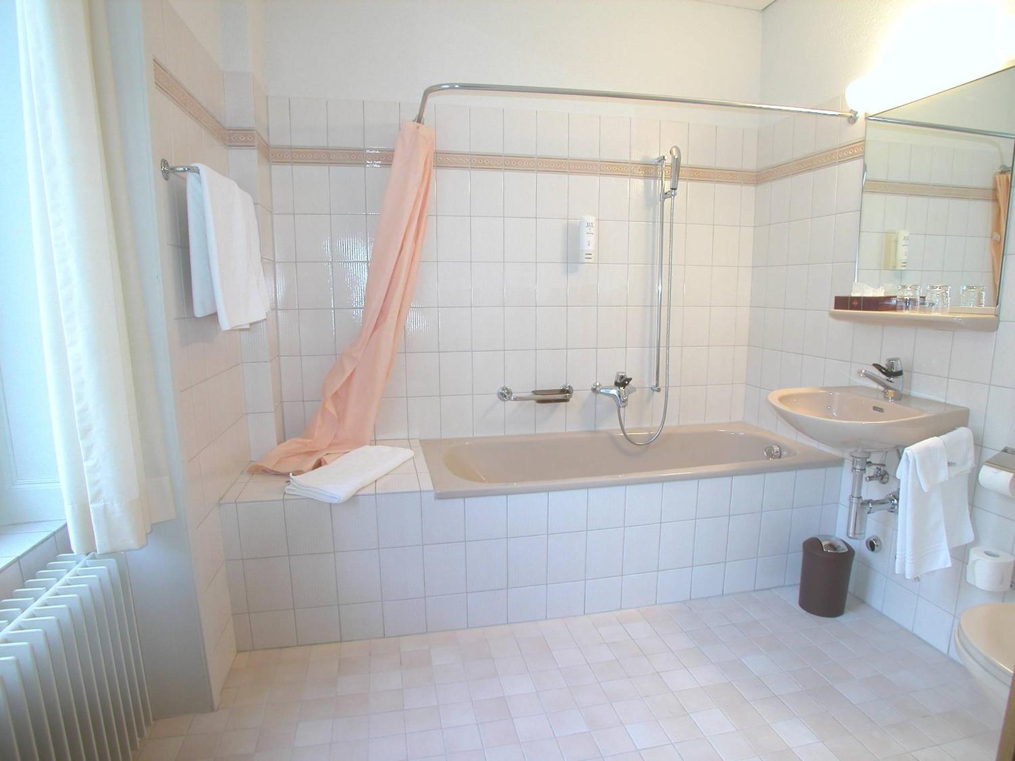 Hotel Post Glarnerhof Glarus Luaran gambar