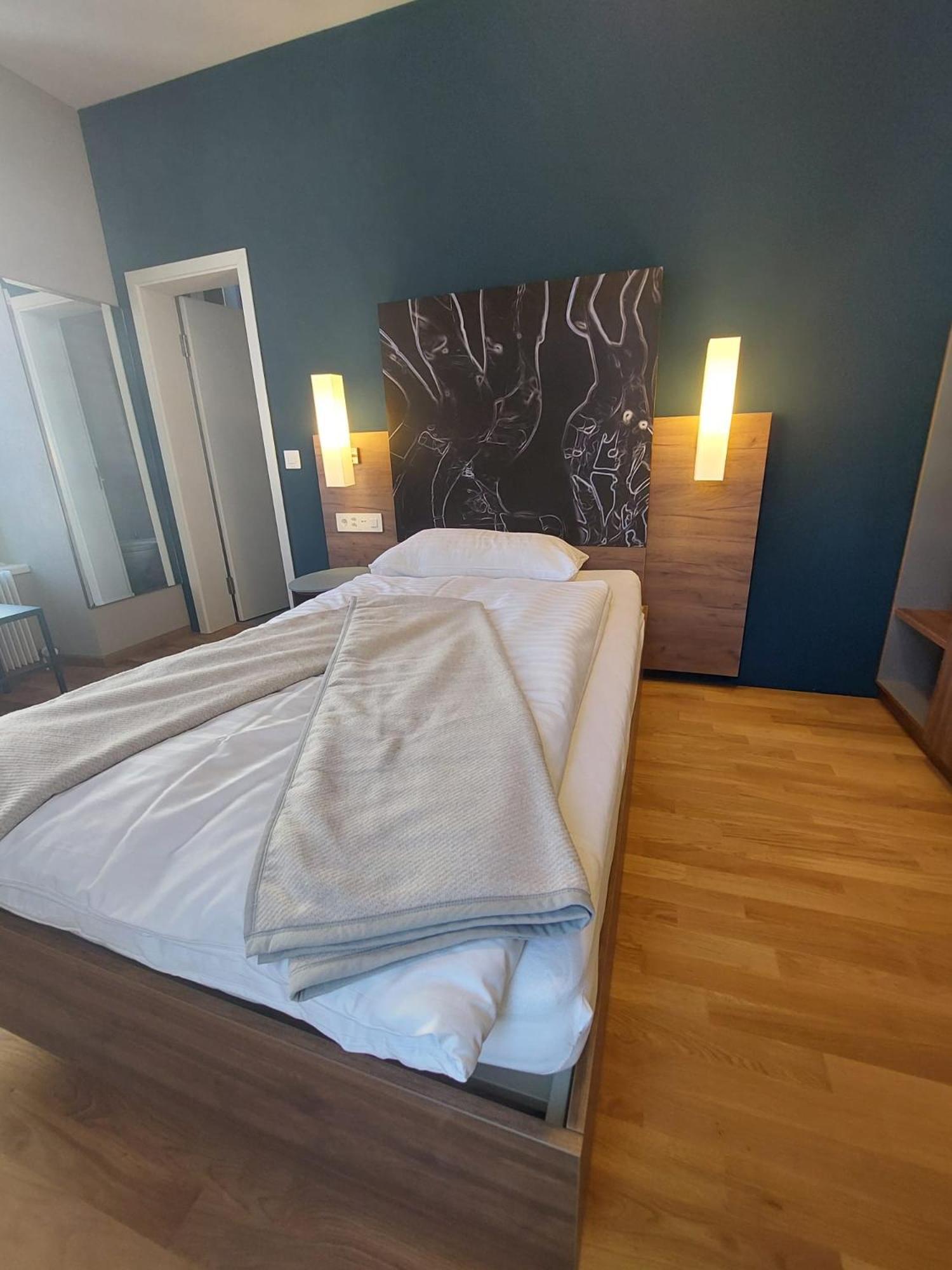 Hotel Post Glarnerhof Glarus Luaran gambar