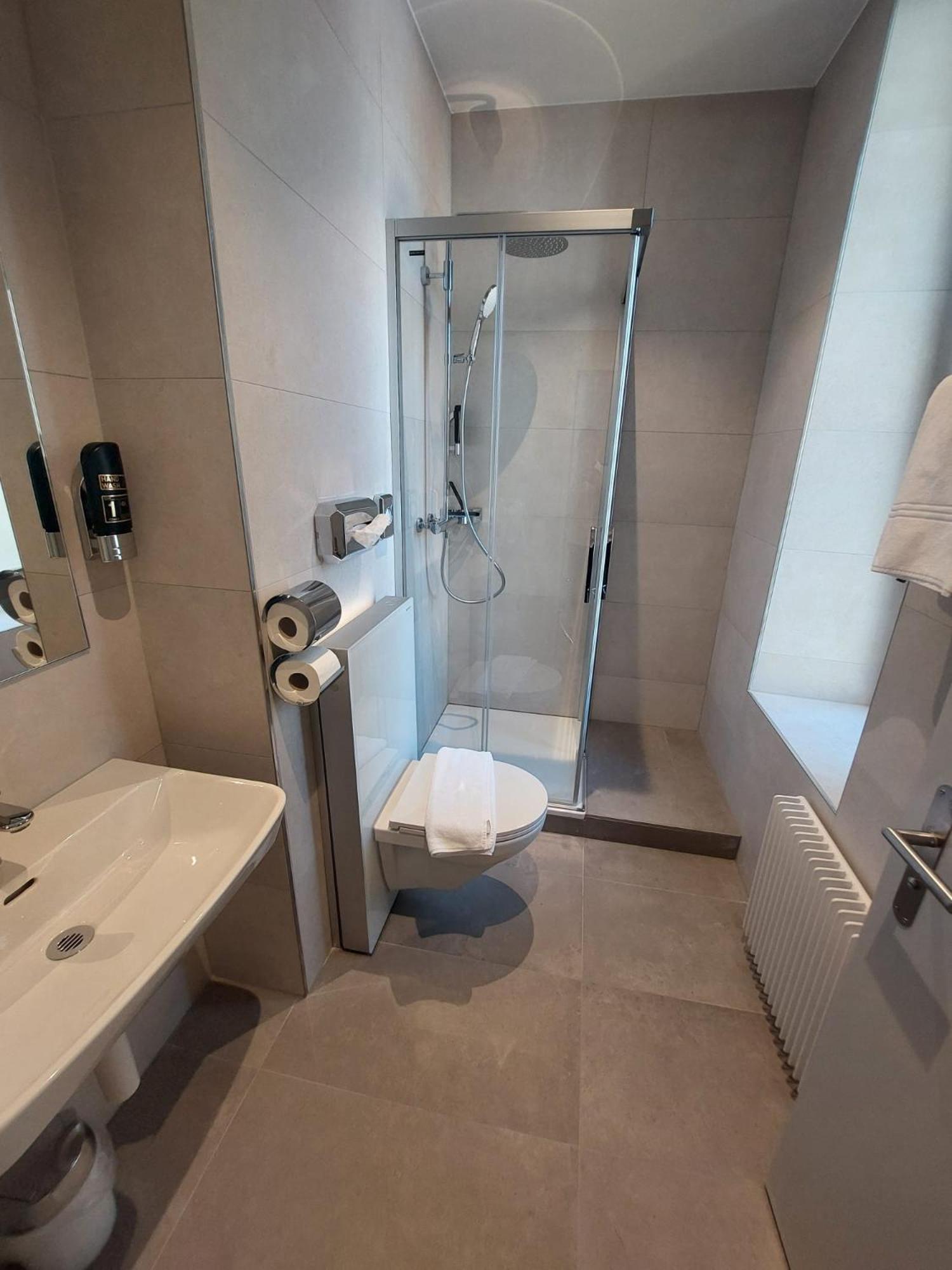 Hotel Post Glarnerhof Glarus Luaran gambar