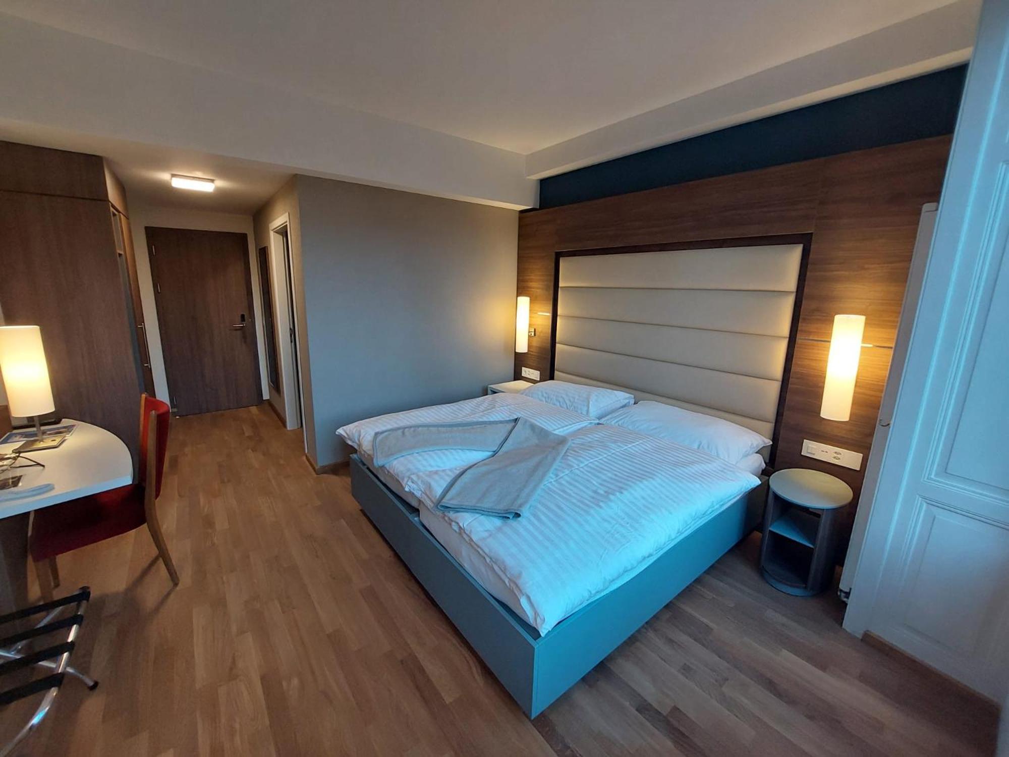 Hotel Post Glarnerhof Glarus Luaran gambar