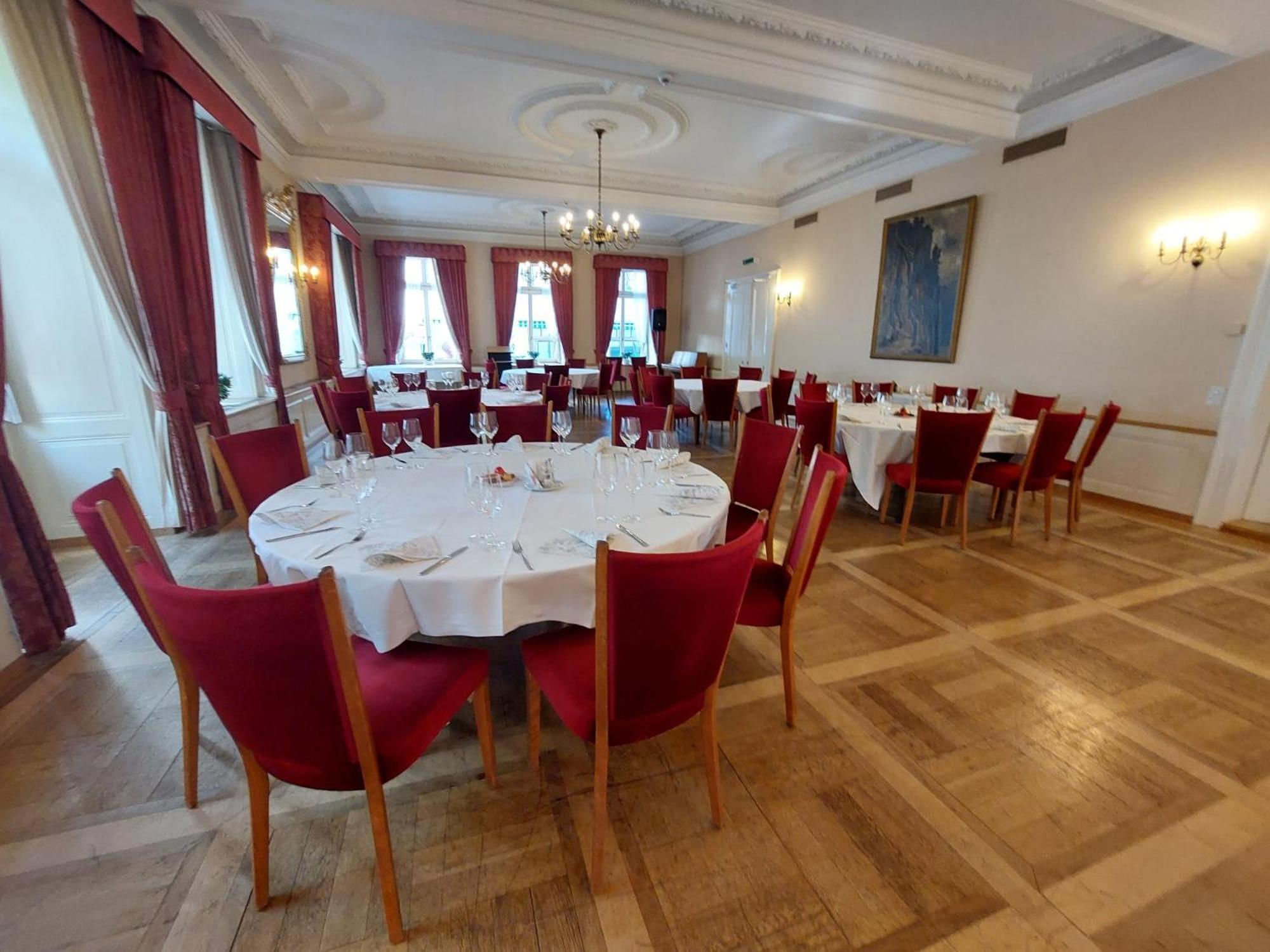 Hotel Post Glarnerhof Glarus Luaran gambar